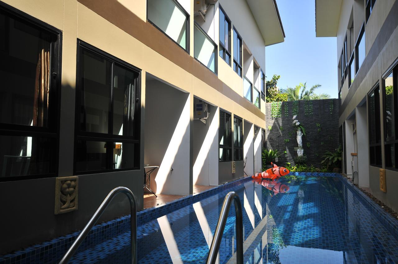 The Pool Resort Bangkok Exterior photo